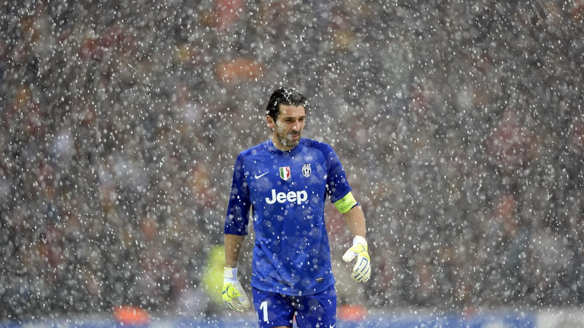 kaiyun开云·官方网站-乌拉圭队门将穆斯莱拉在巴黎奥运会上展现出高水平的扑救能力,乌拉圭何塞穆希卡