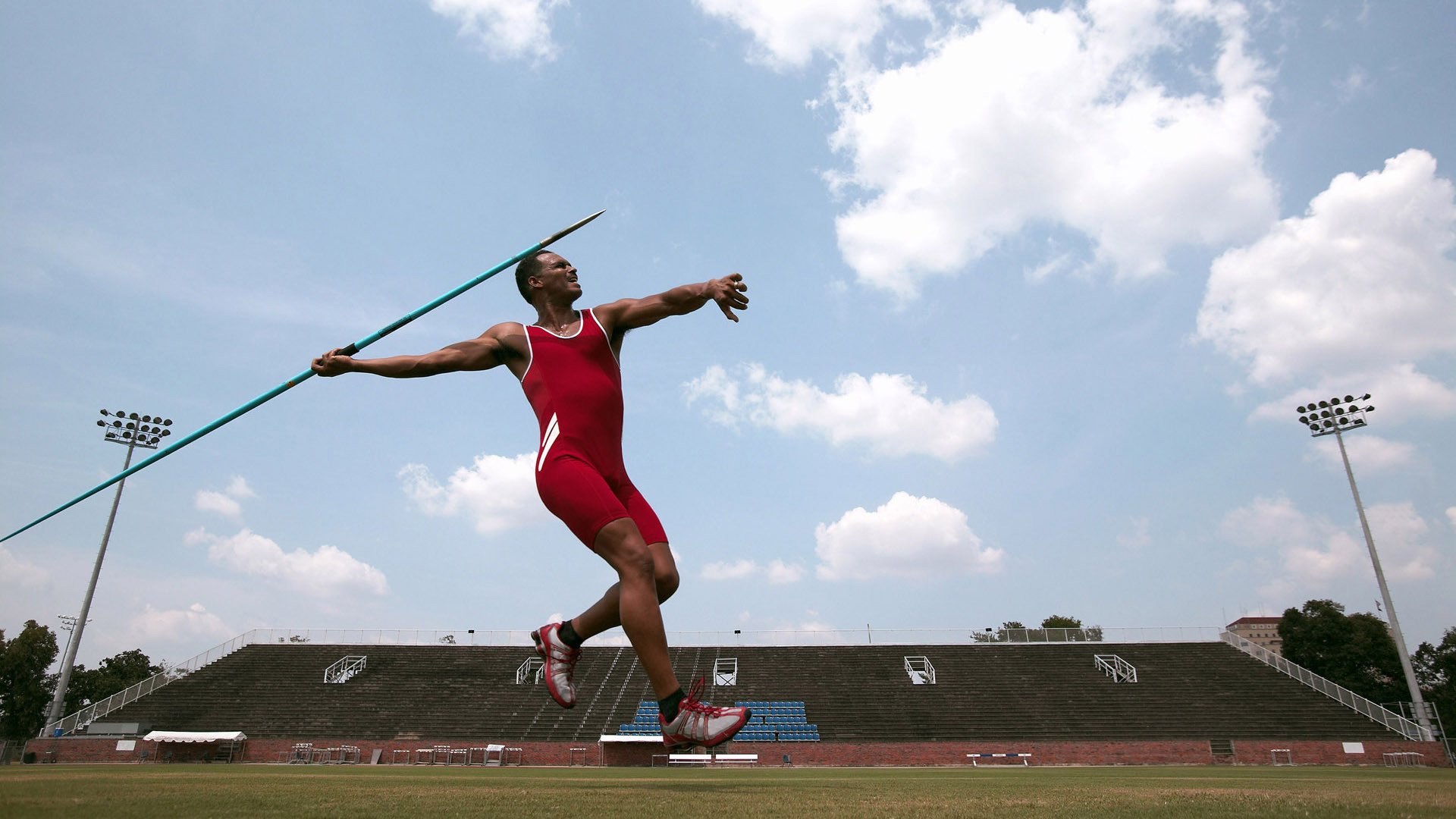 “金牛区城北体育馆：运动舞蹈带来视觉盛宴，舞者们的每一步都充满魅力”